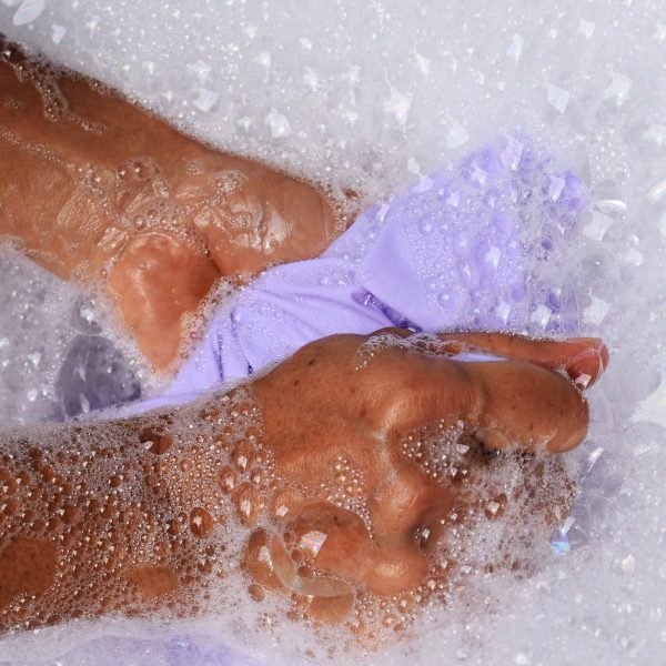 https://www.cleaningiscaring.org/wpd/wp-content/uploads/2022/03/hand-washing-600x600.jpg